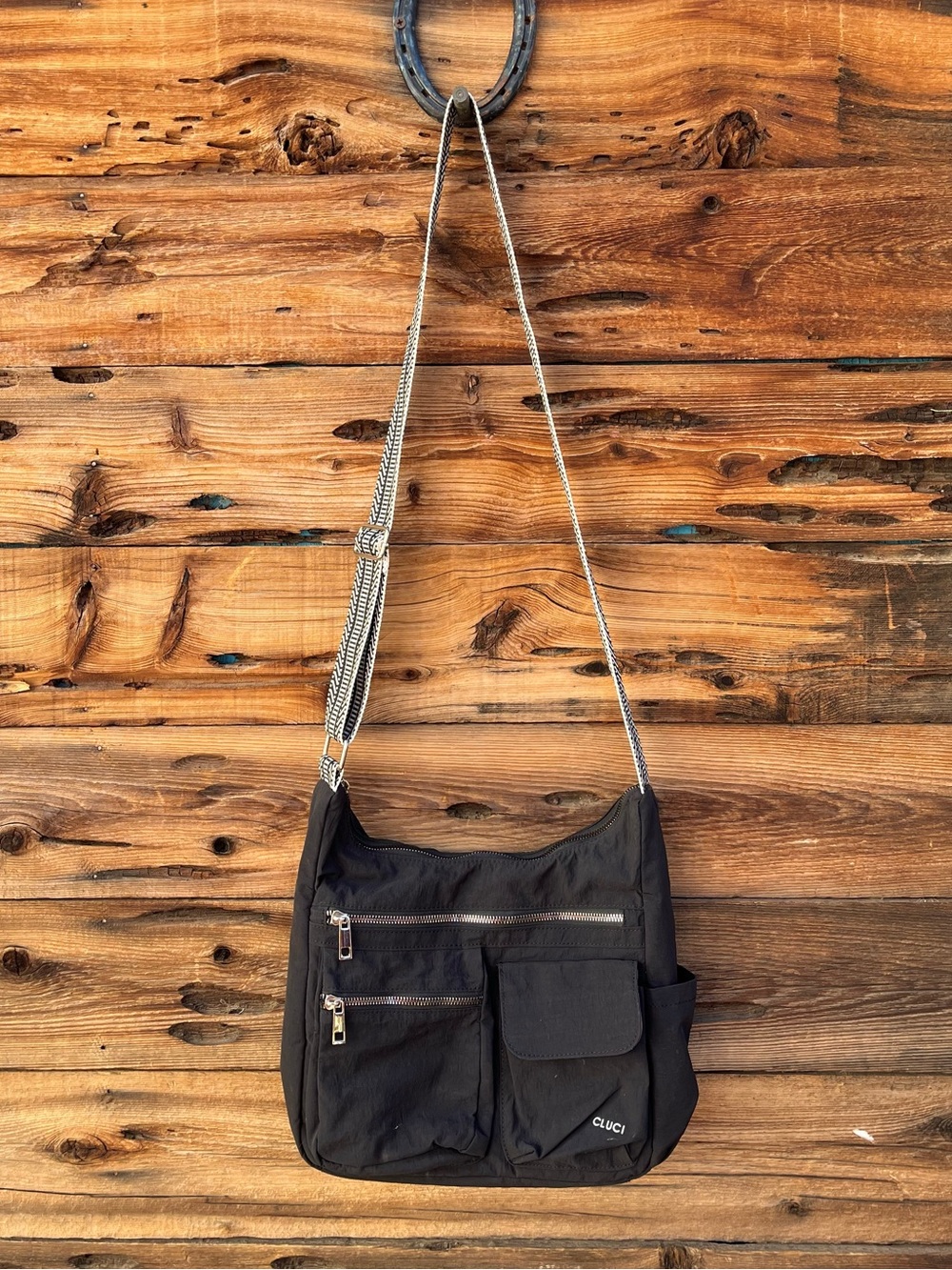 CLUCI | Black Nylon Messenger